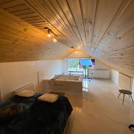 アグロスAprosmeno Jacuzzi House 2アパートメント エクステリア 写真