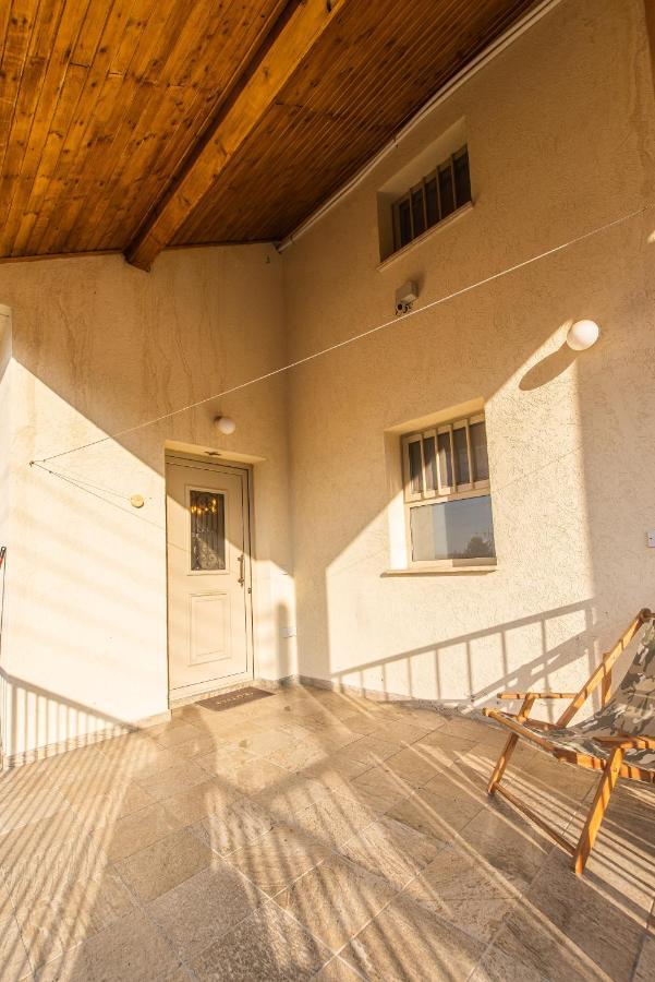 アグロスAprosmeno Jacuzzi House 2アパートメント エクステリア 写真
